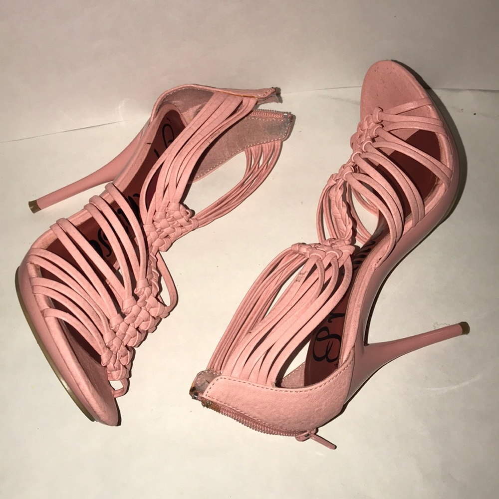 Pink Heels - Picture 2 of 3